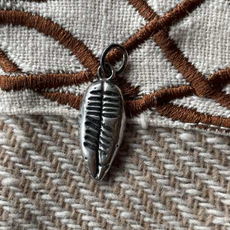 Brà ("strength") - with Ogham inscription