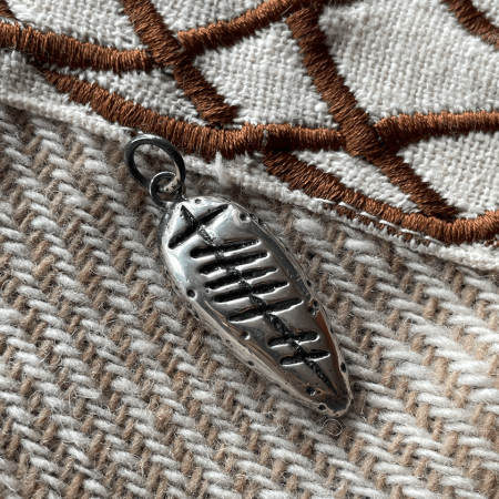 Grá ("love") - with Ogham inscription