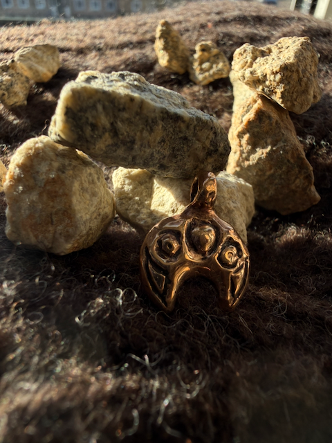 Lunula – bronze (small)