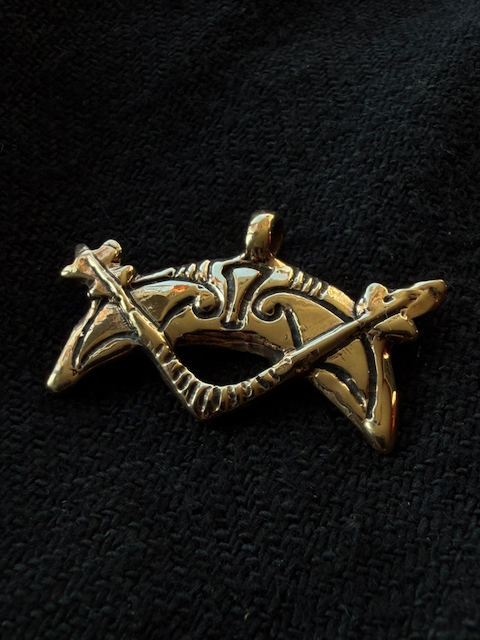 Crescent V-Rod – bronze